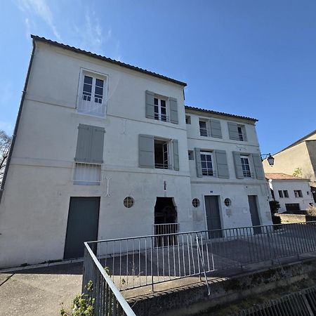 Quai 3 Loft Moderne Et Lumineux Les Pieds Dans L'Eau Appartement Jarnac Buitenkant foto